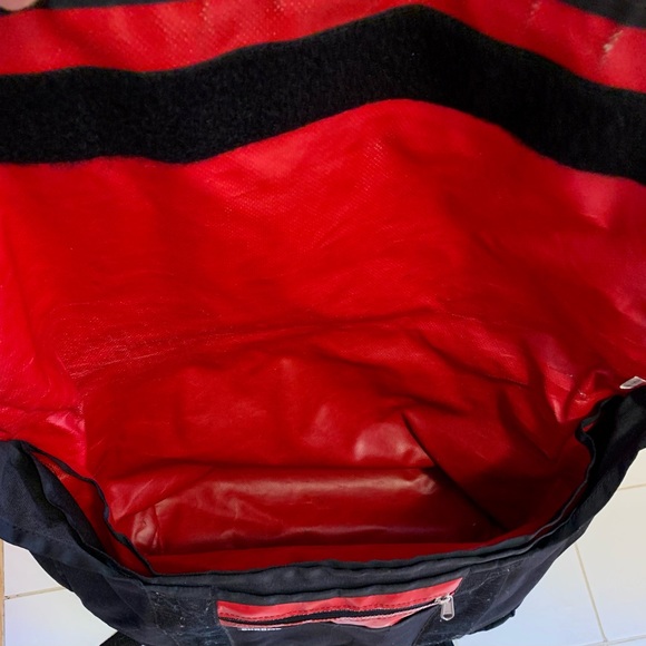 Chrome Industries Messenger Bag - Picture 3 of 9